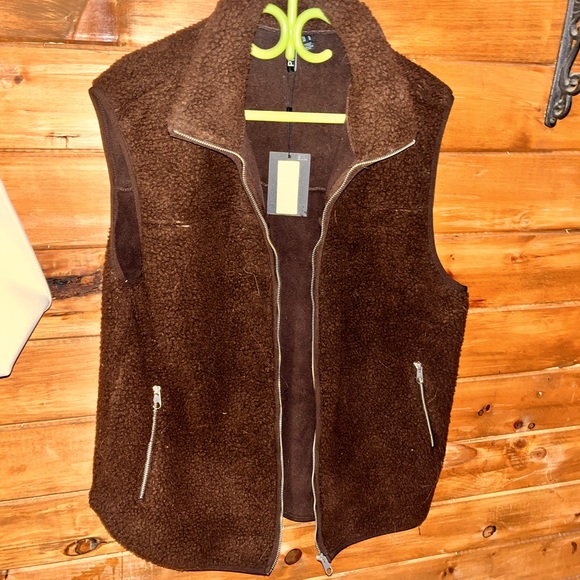 Warm Sherpa vest - Picture 3 of 3